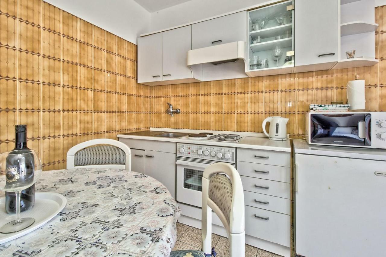 Gino House With Apartments Савудрія Екстер'єр фото